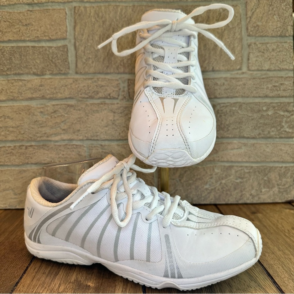 Like NEW Varsity Cheer Miza Step Up White Women's Shoe / Size 8